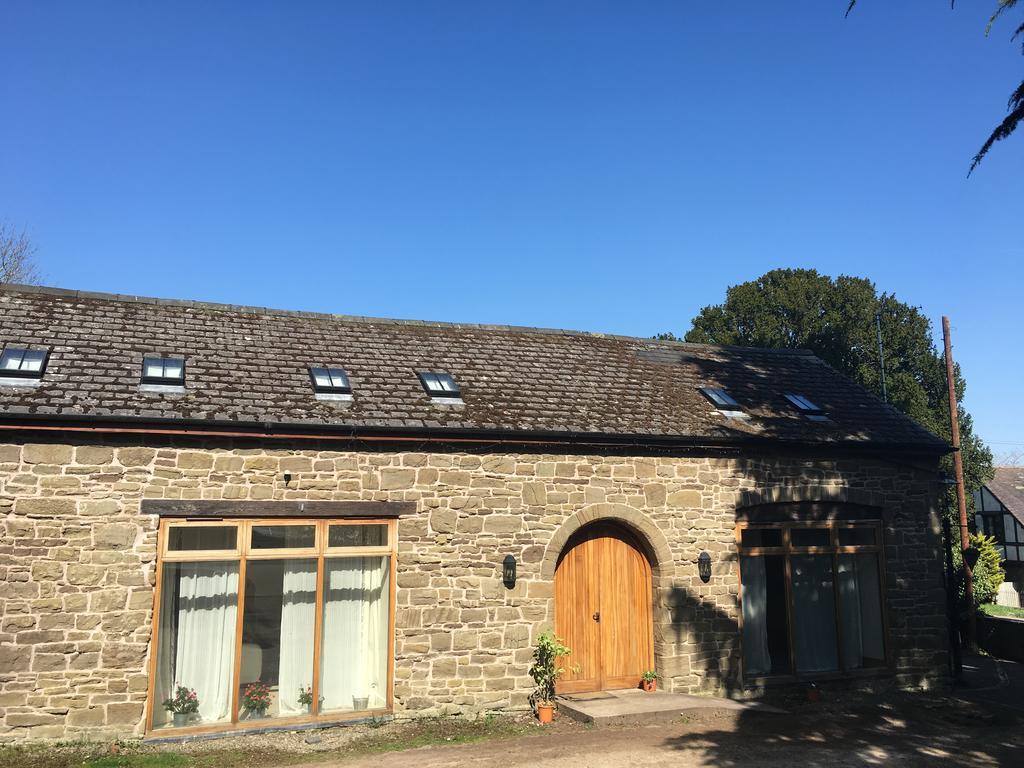 The Stables Villa Hope Bowdler Exterior photo